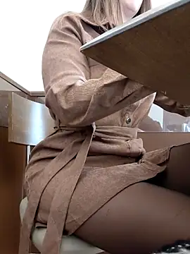 Snapshot of Alexvit2616 chatting on November 21, 2025, 10:14 am Alexvit2616 online show from November 21, 2025, 10:14 am