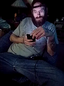 Snapshot of RobStrokes215 chatting on April 5, 2026, 8:43 am RobStrokes215 online show from April 5, 2026, 8:43 am