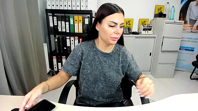 Snapshot of kilenyapatrice chatting on November 10, 2025, 12:43 pm kilenyapatrice online show from November 10, 2025, 12:43 pm