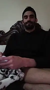 johngil0995 online show from December 18, 2025, 7:13 am