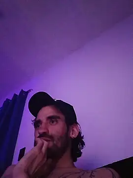 johngil0995 online show from November 10, 2025, 11:26 am