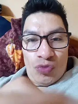 Snapshot of gioarcangel chatting on February 19, 2025, 3:39 am gioarcangel online show from February 19, 2025, 3:39 am