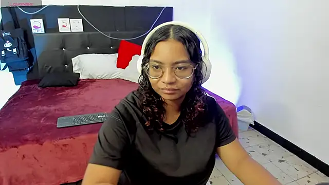 im angels77 online show from February 26, 2025, 2:19 am