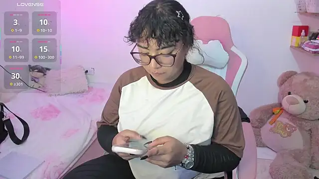 im angels77 online show from September 19, 2025, 4:16 am