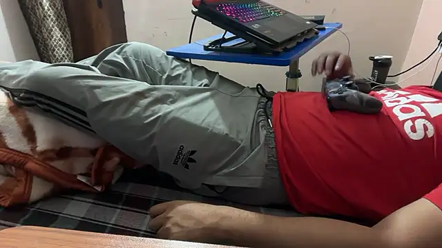 Snapshot of sexyboy09 chatting on October 28, 2025, 12:26 pm sexyboy09 online show from October 28, 2025, 12:26 pm