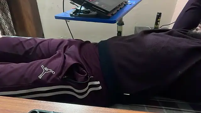 Snapshot of sexyboy09 chatting on October 19, 2025, 7:49 pm sexyboy09 online show from October 19, 2025, 7:49 pm