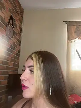 Snapshot of Emmy_flow chatting on March 7, 2025, 3:39 pm Emmy flow online show from March 7, 2025, 3:39 pm