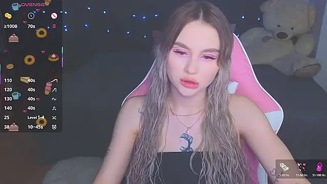 Snapshot of doll_barbieee chatting on March 22, 2026, 11:50 pm doll barbieee online show from March 22, 2026, 11:50 pm