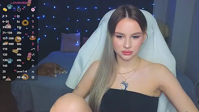 Snapshot of doll_barbieee chatting on February 27, 2026, 2:06 pm doll barbieee online show from February 27, 2026, 2:06 pm