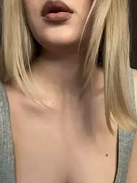 Alisa Rise online show from February 6, 2026, 2:24 pm