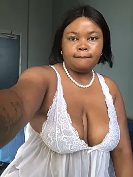 Curveysinaa online show from March 13, 2026, 5:56 am