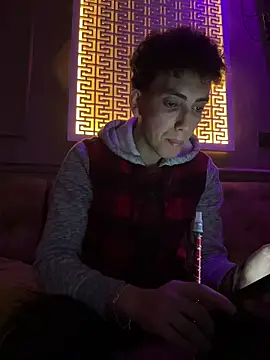 anwarlovemaroc online show from March 26, 2026, 12:42 am