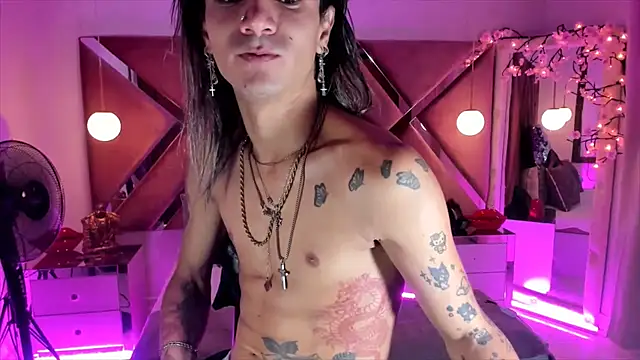 Snapshot of georgie_latin99 chatting on November 28, 2025, 7:03 pm georgie latin99 online show from November 28, 2025, 7:03 pm