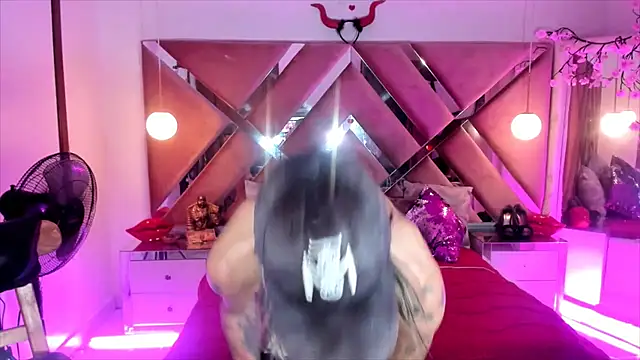 Snapshot of georgie_latin99 chatting on October 18, 2025, 2:52 pm georgie latin99 online show from October 18, 2025, 2:52 pm