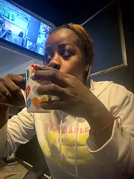 BrianaBrownn online show from October 4, 2025, 11:12 am