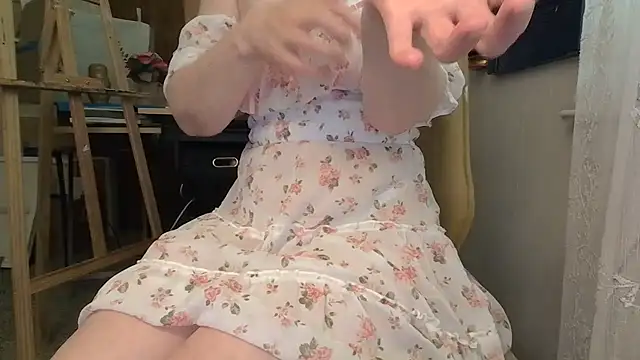 naughtyonbicycle online show from May 3, 2026, 1:36 pm
