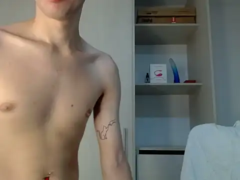 Snapshot of Andy_hot19 chatting on October 21, 2025, 3:22 pm Andy hot19 online show from October 21, 2025, 3:22 pm