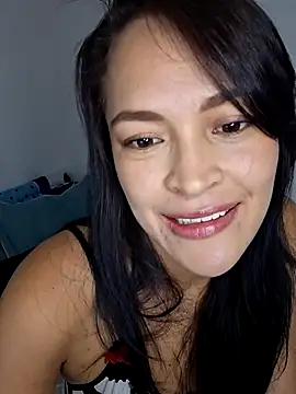 Snapshot of Sara_P10 chatting on January 16, 2025, 3:12 am Sara P10 online show from January 16, 2025, 3:12 am