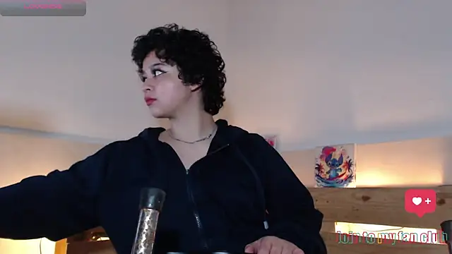 Bitsy Messy online show from October 17, 2025, 8:43 pm