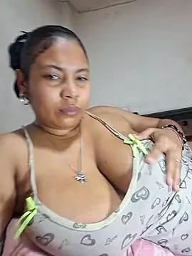 Snapshot of sexypaula-latina4u chatting on January 12, 2025, 9:40 pm sexypaula-latina4u online show from January 12, 2025, 9:40 pm