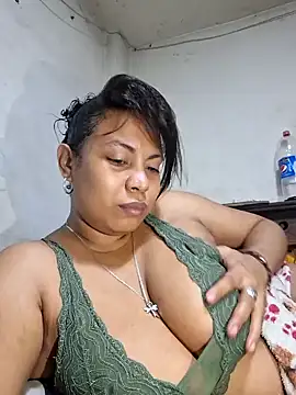 Snapshot of sexypaula-latina4u chatting on December 22, 2024, 11:44 am sexypaula-latina4u online show from December 22, 2024, 11:44 am