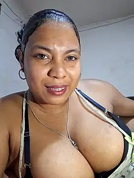 Snapshot of sexypaula-latina4u chatting on January 9, 2025, 12:30 pm sexypaula-latina4u online show from January 9, 2025, 12:30 pm