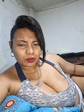 Snapshot of sexypaula-latina4u chatting on December 27, 2024, 2:12 pm sexypaula-latina4u online show from December 27, 2024, 2:12 pm