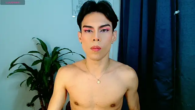 Snapshot of femboykeene chatting on May 30, 2026, 2:29 am femboykeene online show from May 30, 2026, 2:29 am