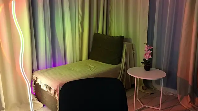 Snapshot of jenny_bunny_ chatting on June 16, 2026, 1:27 am jenny bunny online show from June 16, 2026, 1:27 am