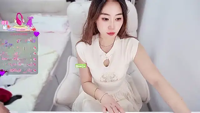 Snapshot of Feifei-cn chatting on June 13, 2026, 1:53 pm Feifei-cn online show from June 13, 2026, 1:53 pm