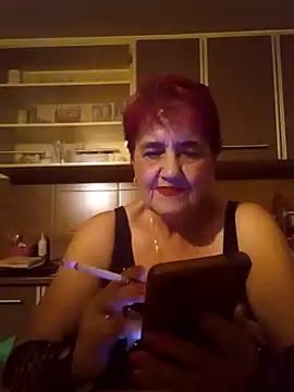Snapshot of Ely_Elenita chatting on June 24, 2026, 8:28 pm Ely Elenita online show from June 24, 2026, 8:28 pm