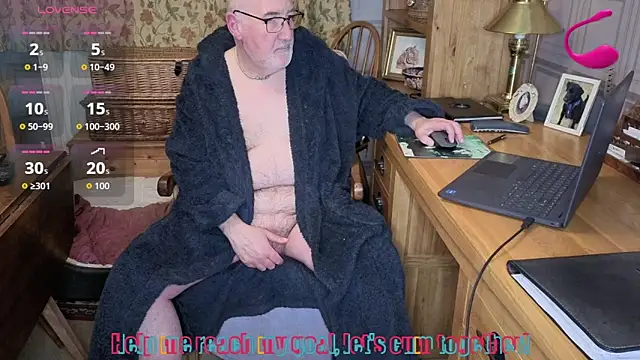 Snapshot of Adamdaddybear chatting on February 27, 2026, 8:41 pm Adamdaddybear online show from February 27, 2026, 8:41 pm