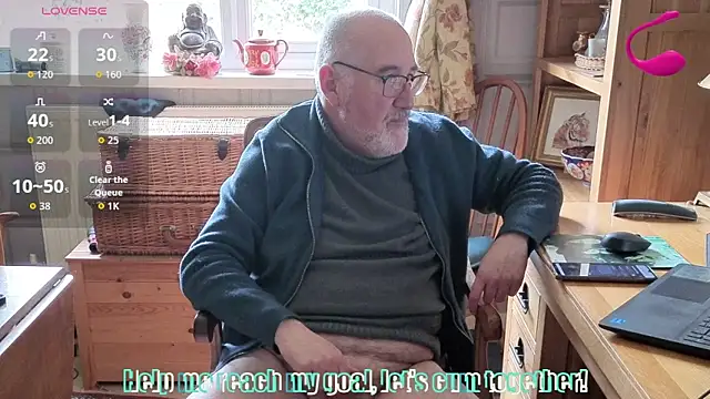 Snapshot of Adamdaddybear chatting on February 12, 2026, 2:39 pm Adamdaddybear online show from February 12, 2026, 2:39 pm