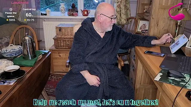 Adamdaddybear online show from January 9, 2026, 8:21 am