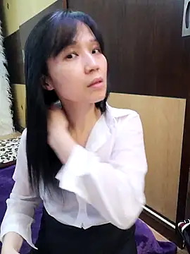 enjoysung online show from February 18, 2025, 2:27 am