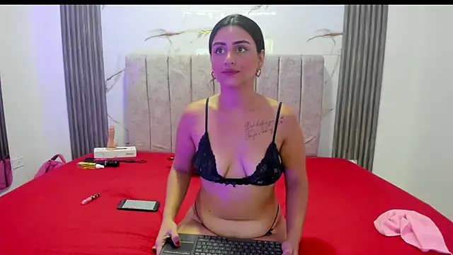 Snapshot of dirty_couple22 chatting on June 24, 2026, 2:15 pm dirty couple22 online show from June 24, 2026, 2:15 pm