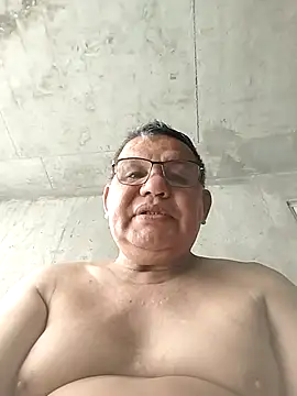 Snapshot of catatunboculion chatting on May 2, 2026, 7:30 pm catatunboculion online show from May 2, 2026, 7:30 pm