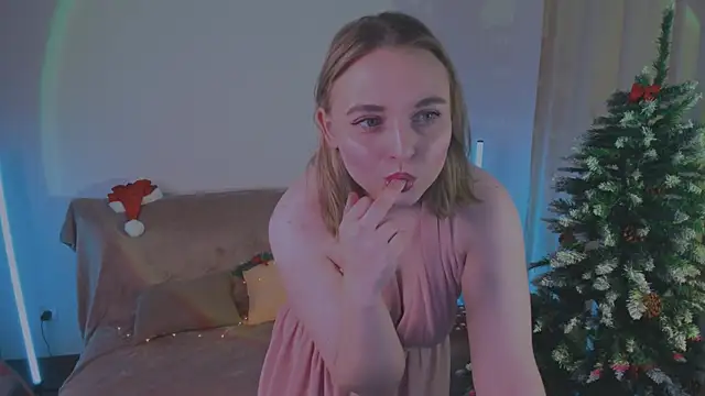 Snapshot of alysia_storm chatting on December 7, 2024, 6:21 pm alysia storm online show from December 7, 2024, 6:21 pm