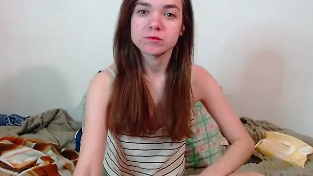 SallyMkn online show from October 18, 2025, 1:24 pm