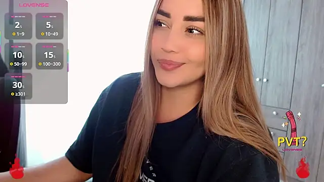 Snapshot of Lucia_star__ chatting on December 18, 2025, 7:18 pm Lucia star online show from December 18, 2025, 7:18 pm