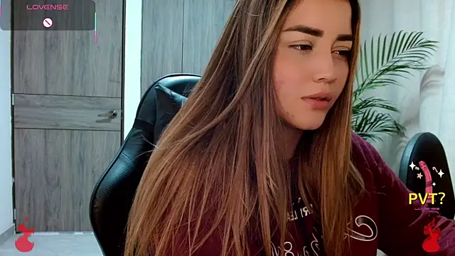 Lucia star   online show from February 14, 2026, 3:56 pm