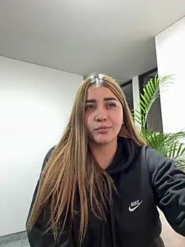 Snapshot of Lucia_star__ chatting on November 5, 2025, 2:58 am Lucia star online show from November 5, 2025, 2:58 am