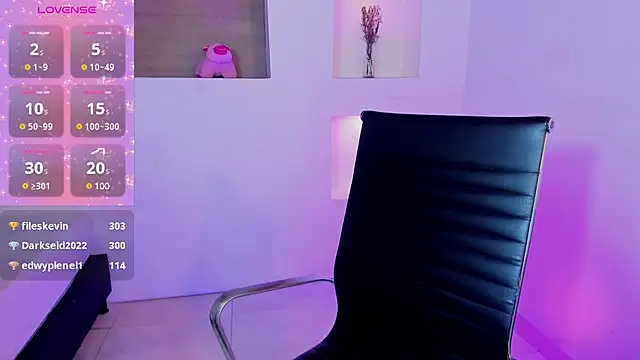 Snapshot of IvyBliss8 chatting on March 8, 2025, 6:05 pm IvyBliss8 online show from March 8, 2025, 6:05 pm