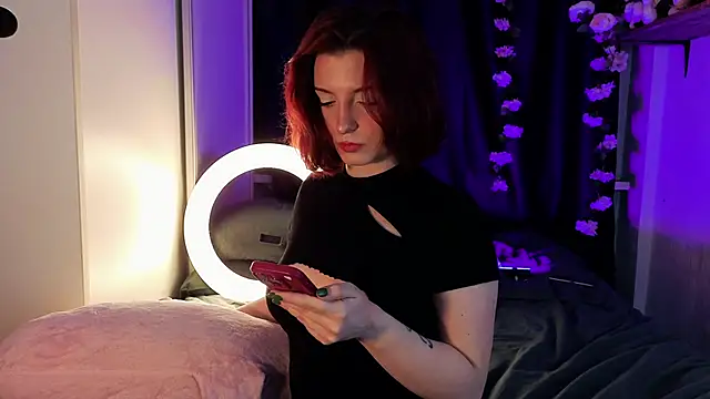 LisaVamp online show from February 15, 2026, 7:46 pm