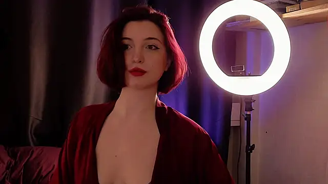 LisaVamp online show from November 14, 2025, 12:25 am