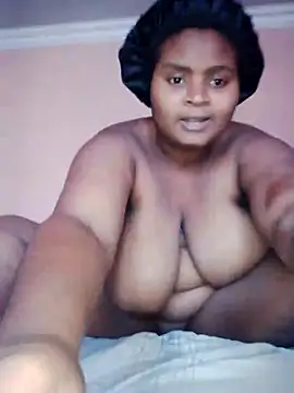 Snapshot of vocalistbabe chatting on October 21, 2025, 3:22 pm vocalistbabe online show from October 21, 2025, 3:22 pm