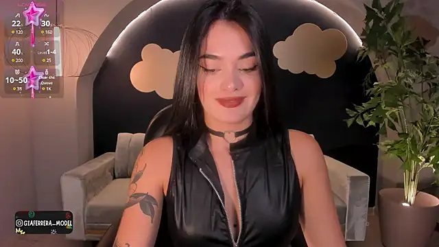 Snapshot of GiaFerrara chatting on March 18, 2025, 7:22 pm GiaFerrara online show from March 18, 2025, 7:22 pm