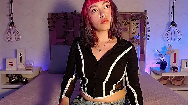 GigiVolkova online show from October 11, 2025, 7:48 pm