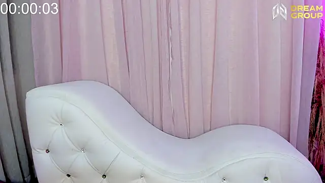 Snapshot of Yourslust_ chatting on May 22, 2026, 1:20 pm Yourslust online show from May 22, 2026, 1:20 pm