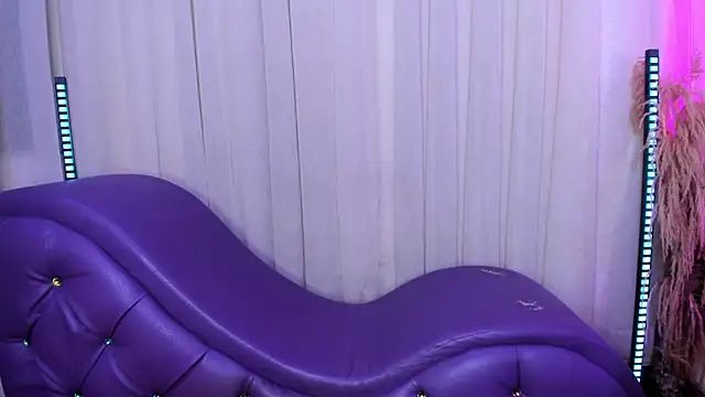 Yourslust  online show from February 7, 2026, 12:35 pm